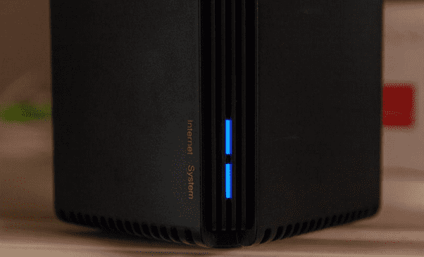 Светодиодные элементы на корпусе роутера Mi Router AX1800